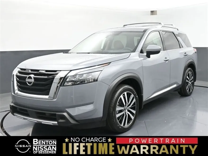 2025 Nissan Pathfinder Platinum photo 1