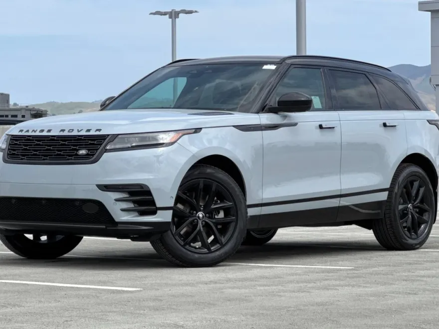 2026 Land Rover Range Rover Velar SE photo 1