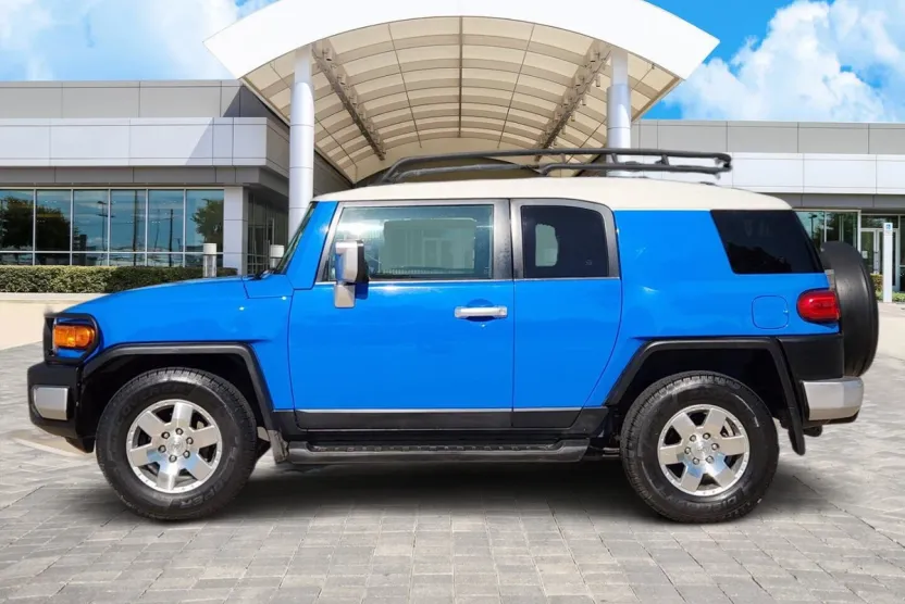 2007 Toyota FJ Cruiser Base photo 1
