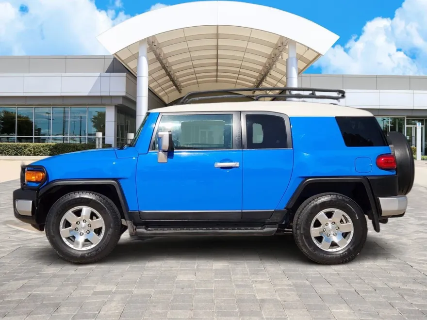 2007 Toyota FJ Cruiser Base photo 1