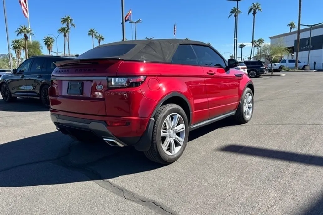 2017 Land Rover Range Rover Evoque SE photo 1