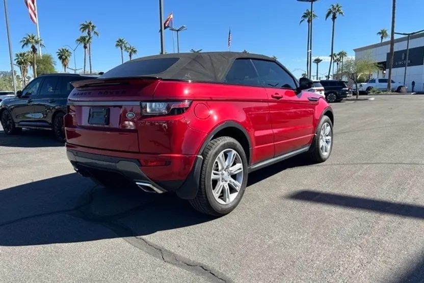 2017 Land Rover Range Rover Evoque SE photo 1