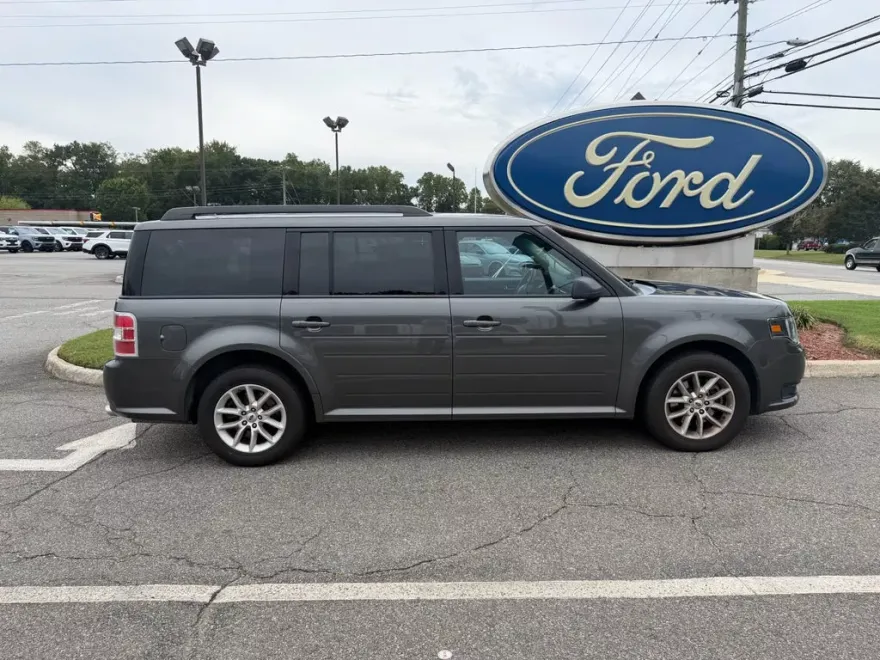 2016 Ford Flex SE photo 1