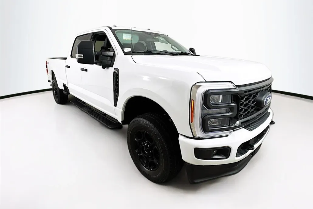 2023 Ford F-250 XL photo 1