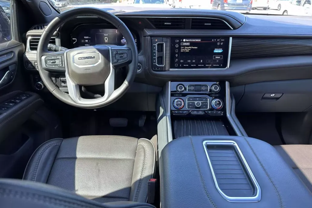 2023 Gmc Yukon XL Denali photo 1