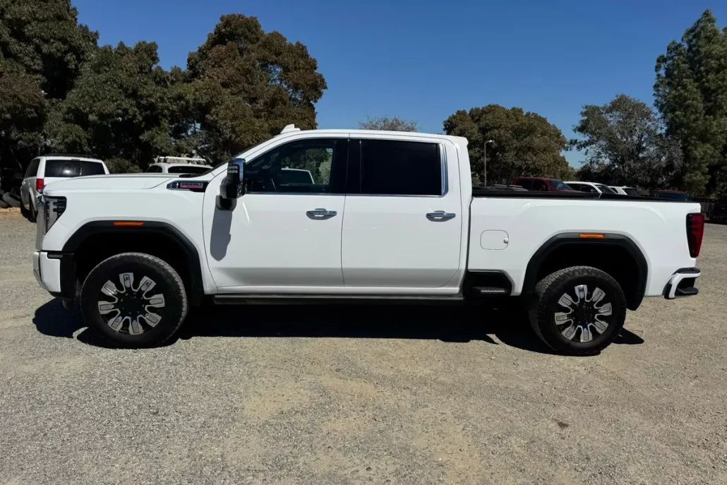 2024 Gmc Sierra HD Denali photo 1