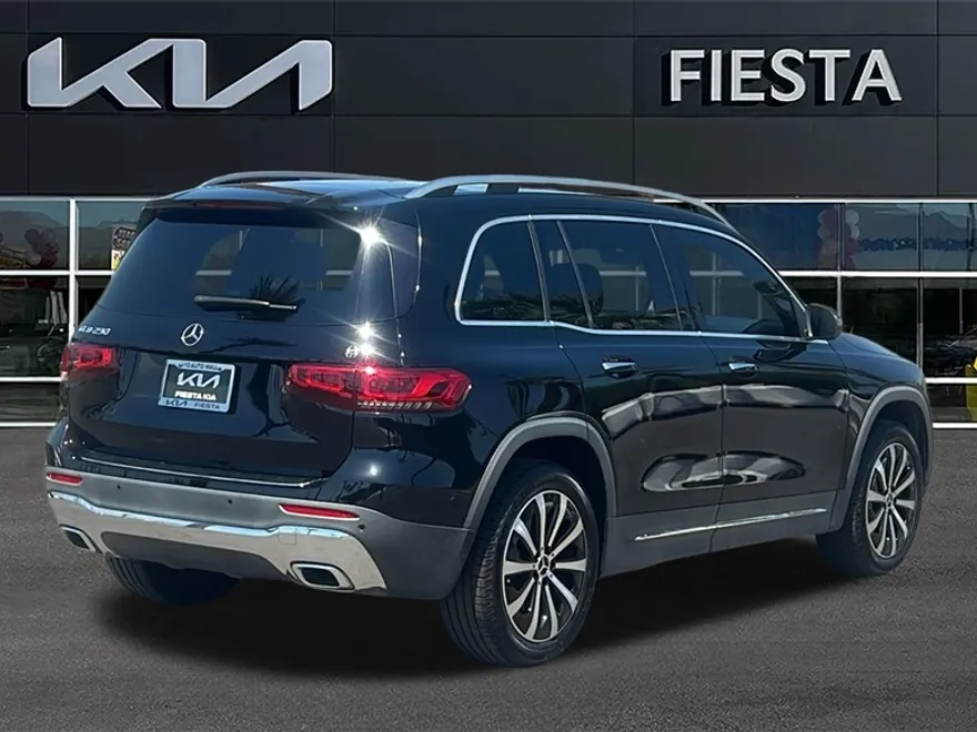 2021 Mercedes Benz GLB 250 photo 1