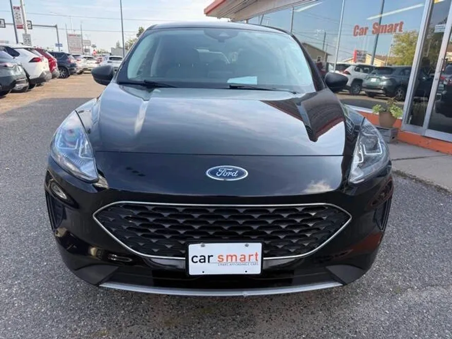 2022 Ford Escape Hybrid SE photo 1