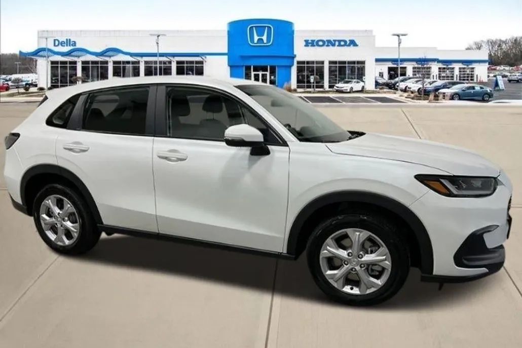 2025 Honda HR-V LX photo 1