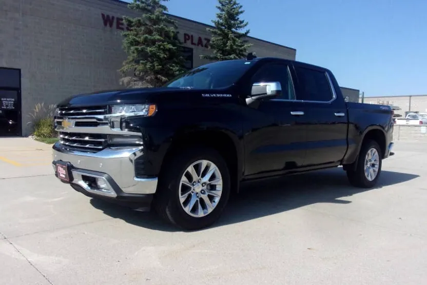 2020 Chevrolet Silverado 1500 LTZ photo 1