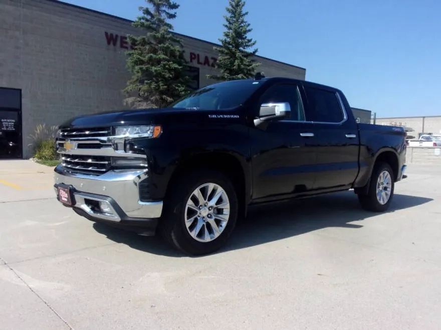 2020 Chevrolet Silverado 1500 LTZ photo 1