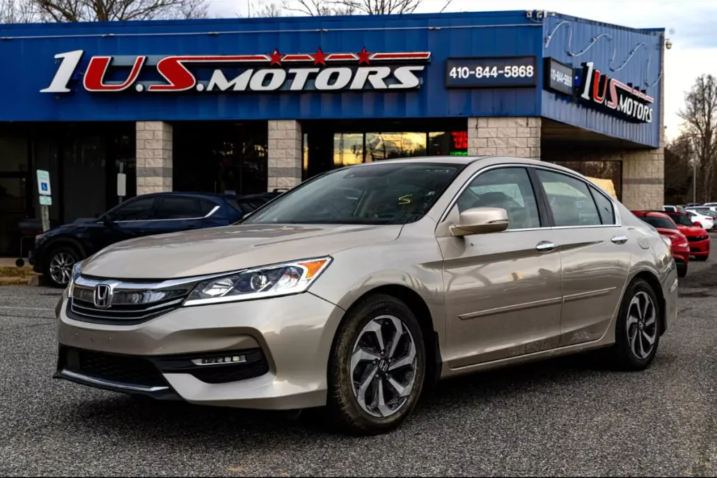 2016 Honda Accord EX-L photo 1