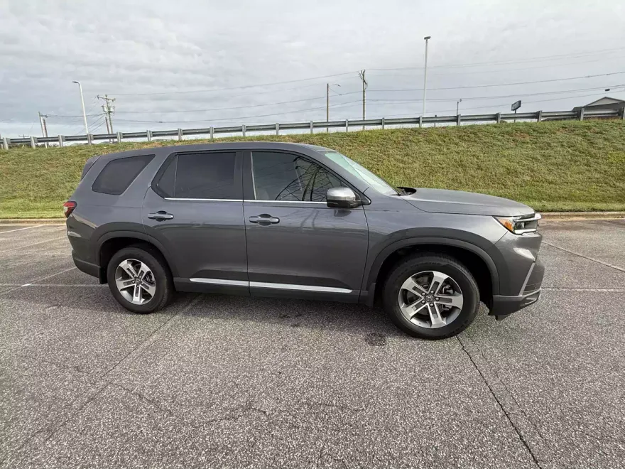 2025 Honda Pilot EX-L photo 1