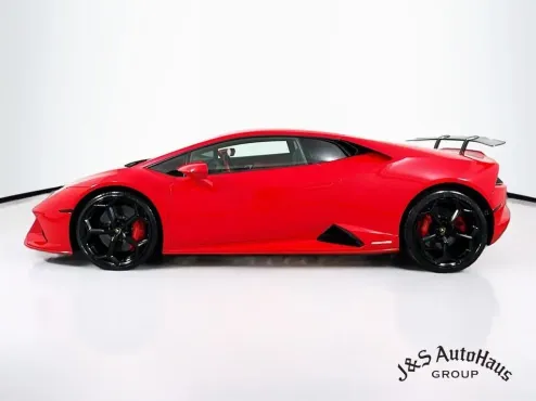 2020 Lamborghini Huracan Evo Base photo 4