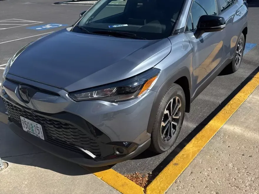 2025 Toyota Corolla Hybrid SE photo 1