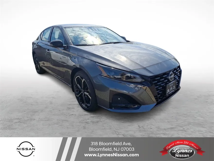 2025 Nissan Altima SR photo 1