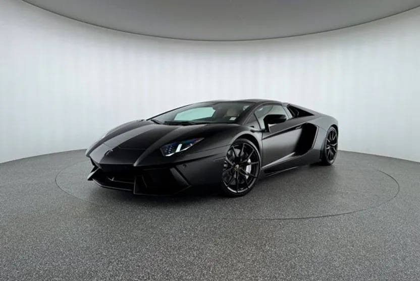 2015 Lamborghini Aventador photo 1
