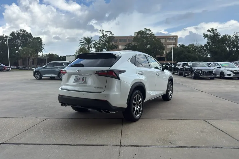 2015 Lexus NX 200t Luxury photo 1