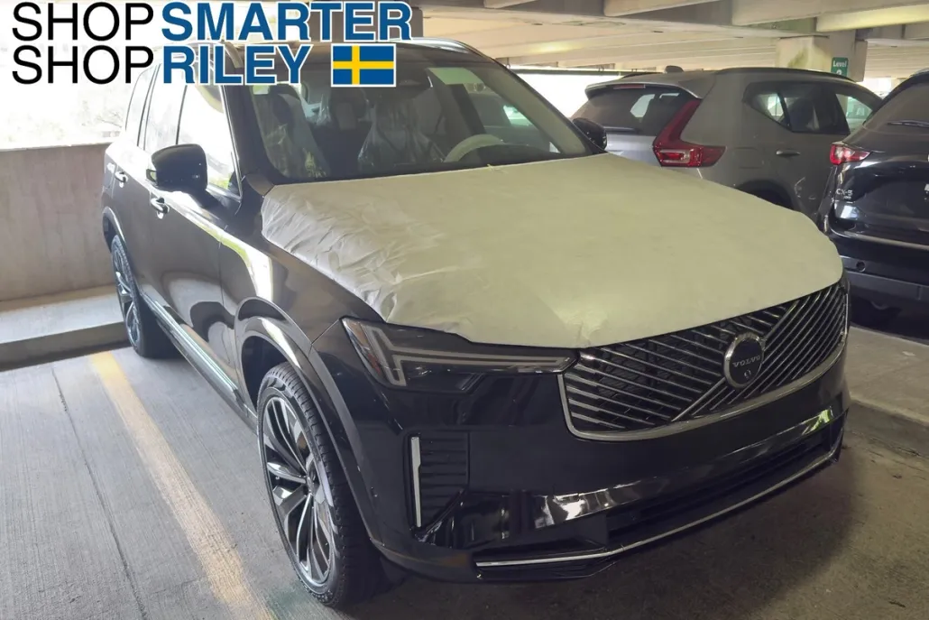 2026 Volvo XC90 Plus photo 1