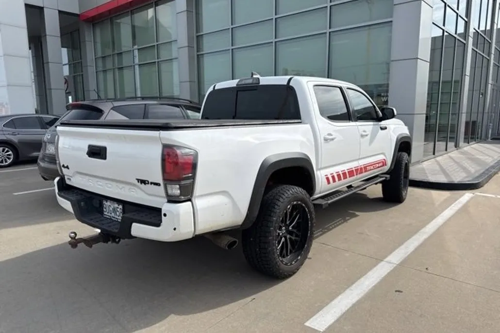 2019 Toyota Tacoma TRD Pro photo 1