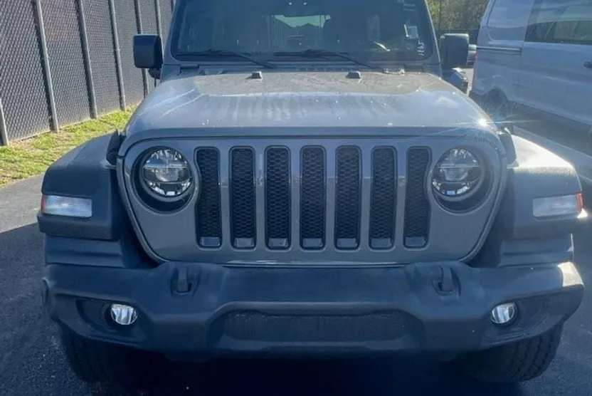 2021 Jeep Wrangler Unlimited Sport Altitude photo 1