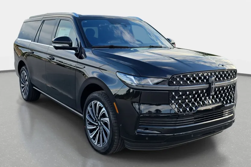 2025 Lincoln Navigator Black Label photo 1