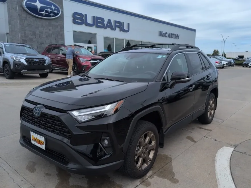 2024 Toyota RAV4 Hybrid photo 1