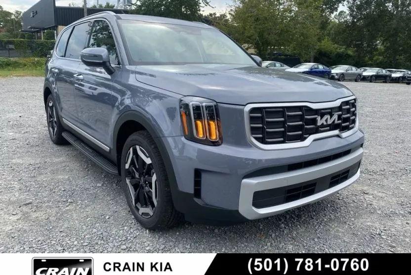 2025 Kia Telluride S photo 1