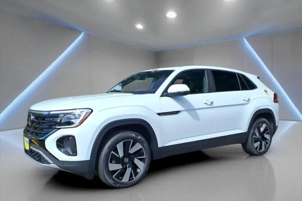 2025 Volkswagen Atlas Cross Sport SE Technology photo 1