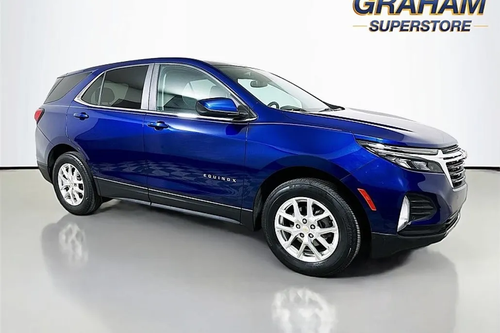 2022 Chevrolet Equinox LT photo 1