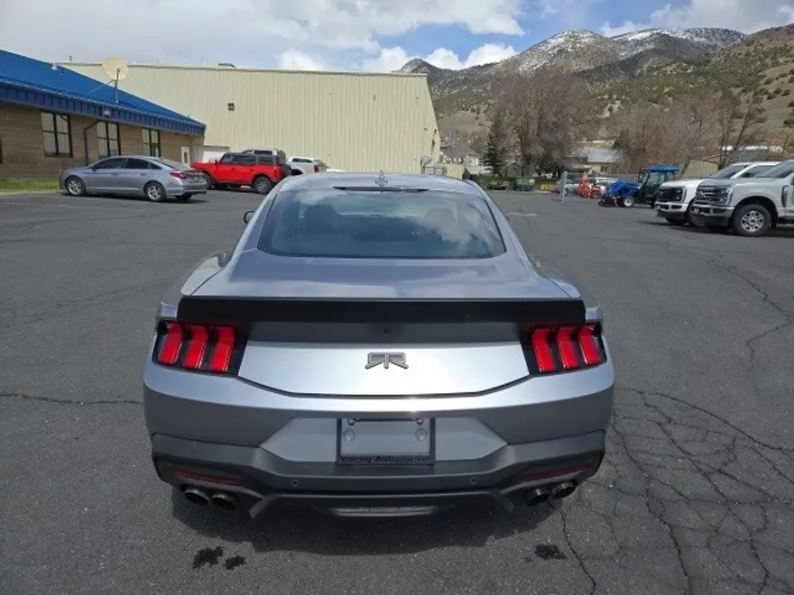2024 Ford Mustang GT Premium photo 4