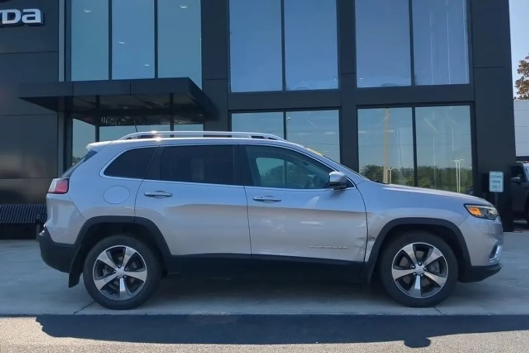 2020 Jeep Cherokee Limited photo 1