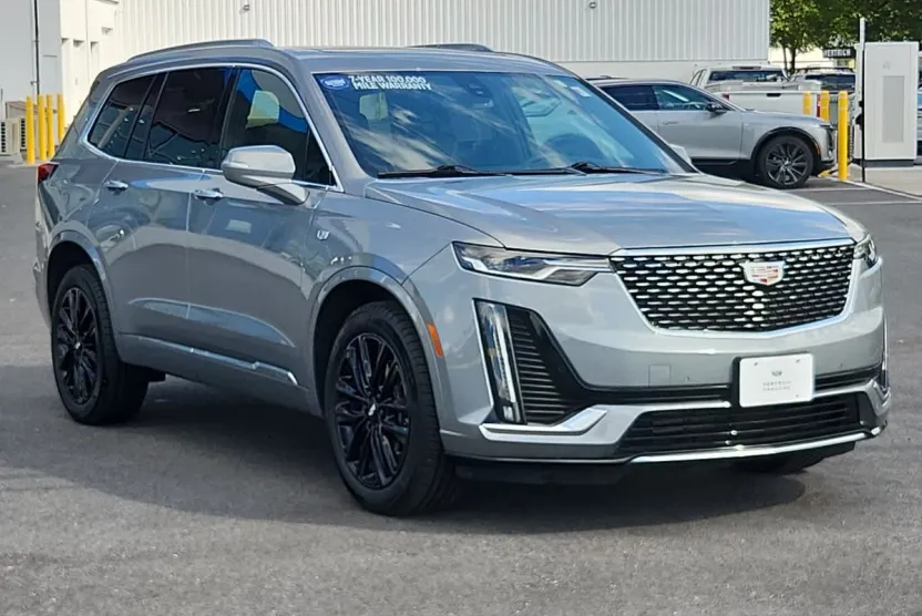 2024 Cadillac XT6 Luxury photo 1