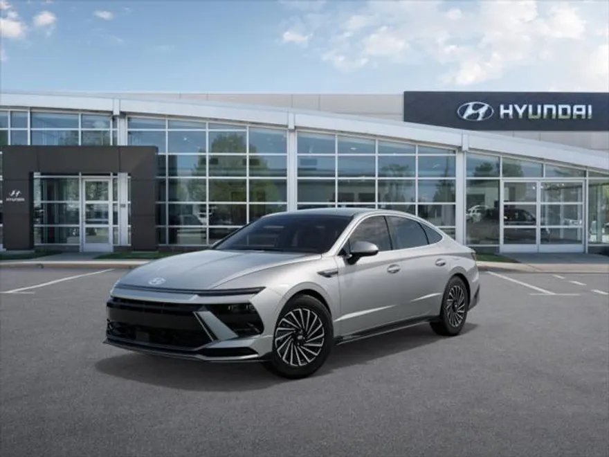 2025 Hyundai Sonata Hybrid SEL photo 1