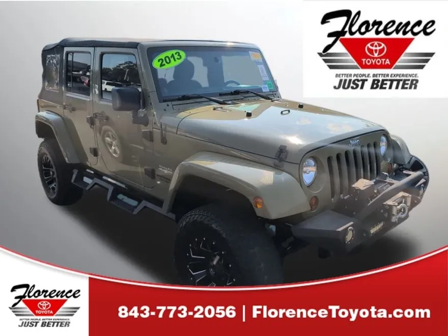 2013 Jeep Wrangler Unlimited Sahara photo 1