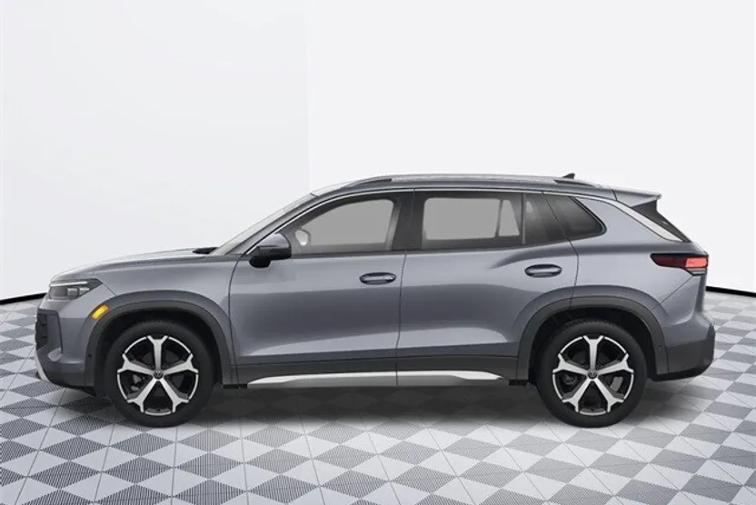 2025 Volkswagen Tiguan SE photo 1