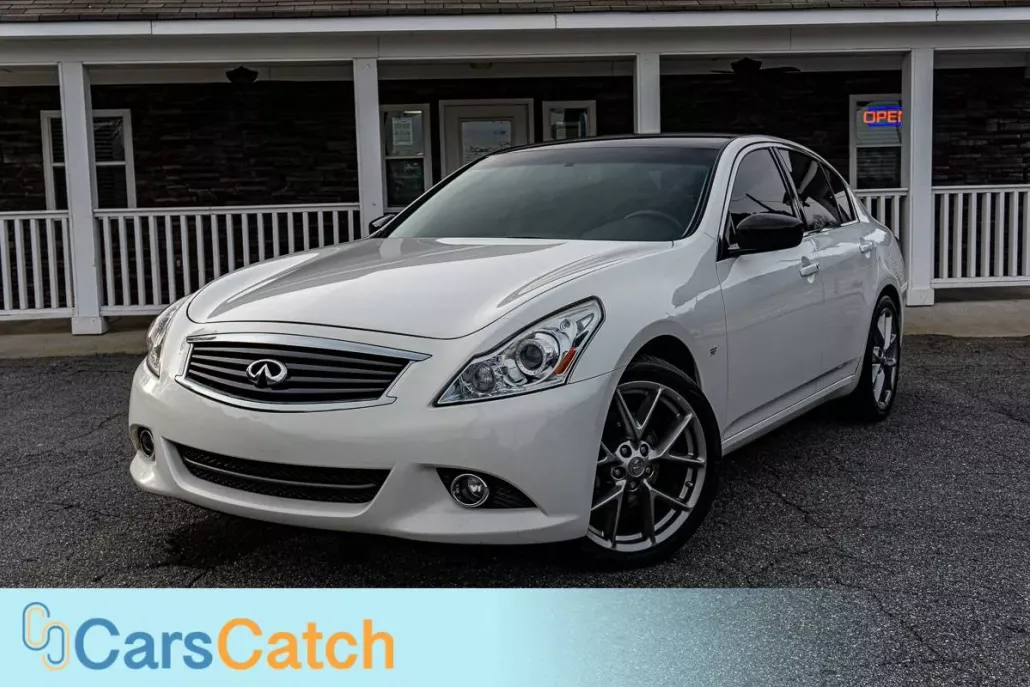 2015 Infiniti Q40 photo 1