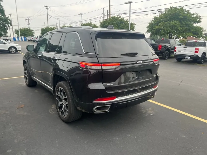 2022 Jeep Grand Cherokee Summit photo 1