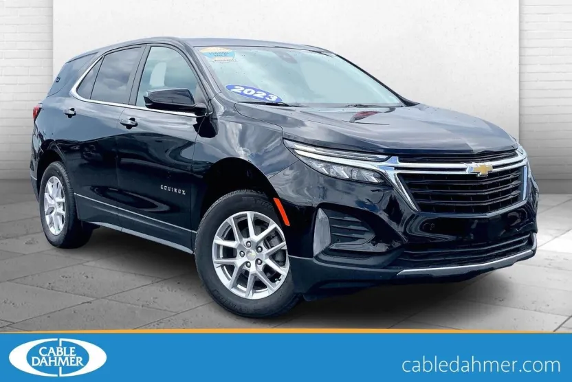 2023 Chevrolet Equinox LT photo 1