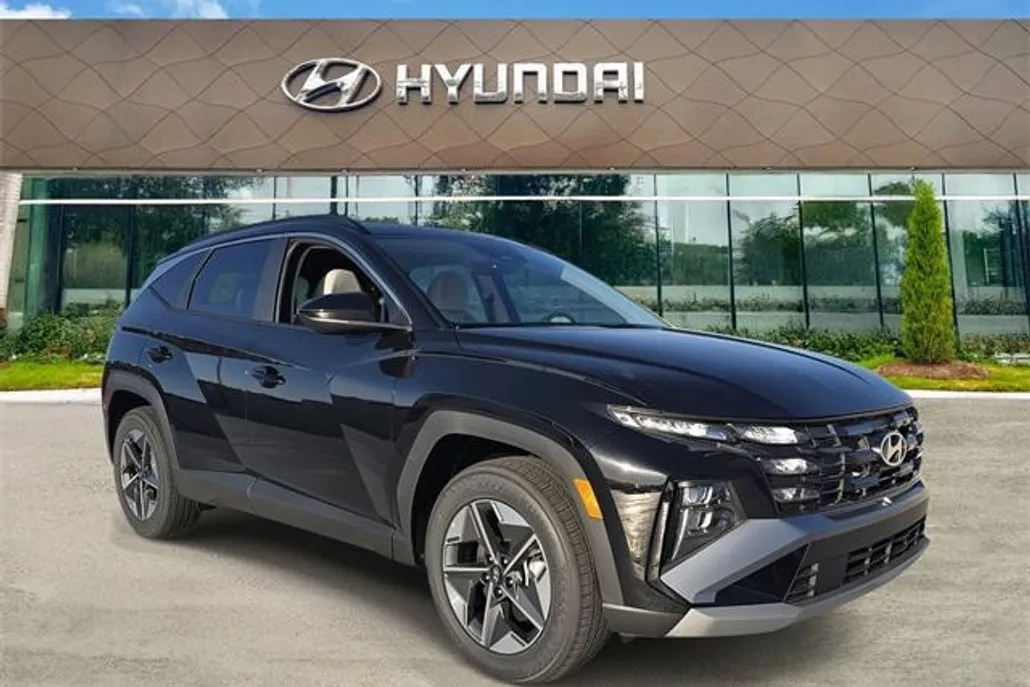 2025 Hyundai Tucson SEL photo 1