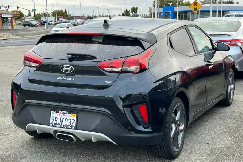 2019 Hyundai Veloster 2.0L Premium photo 1