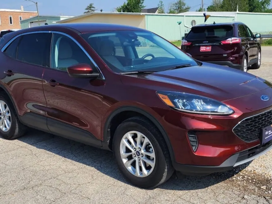 2021 Ford Escape SE photo 1