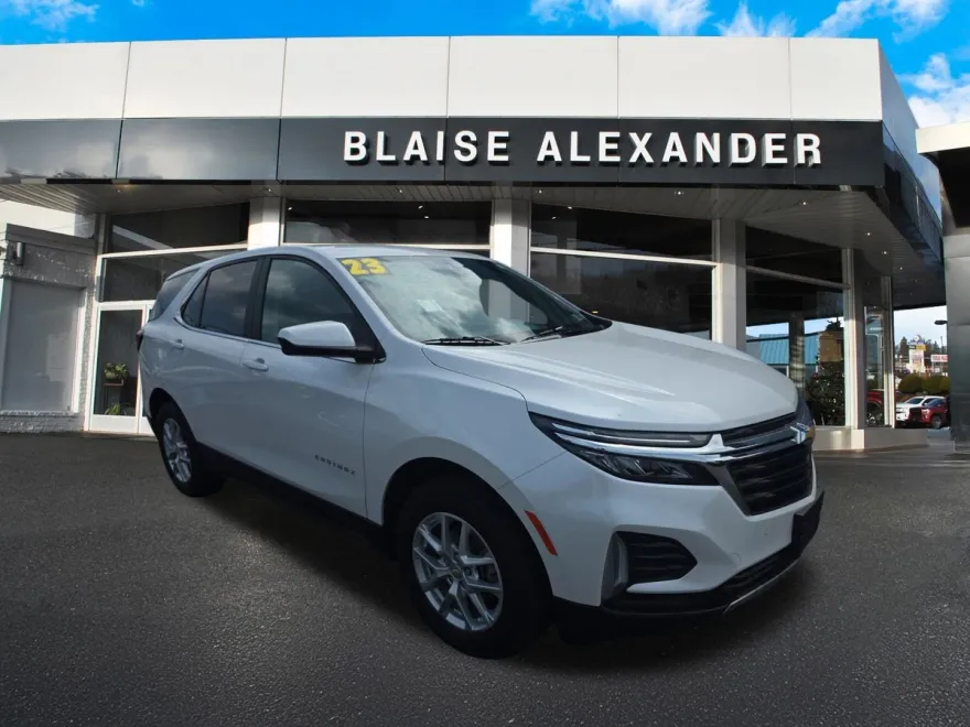 2023 Chevrolet Equinox LT photo 1