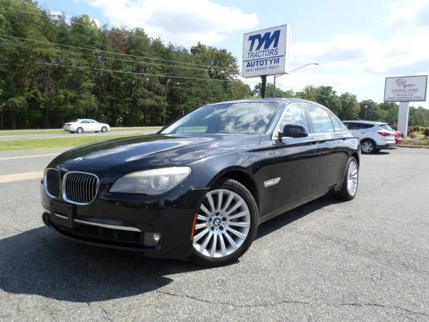 2011 Bmw 750Lxi photo 1