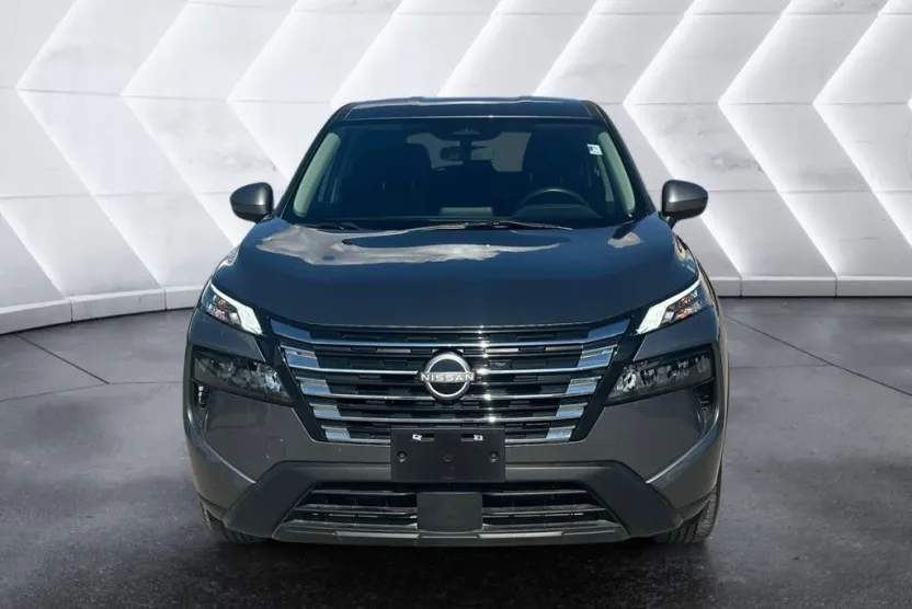 2024 Nissan Rogue SV photo 1