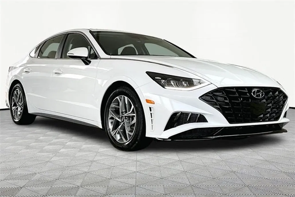 2021 Hyundai Sonata SEL photo 1