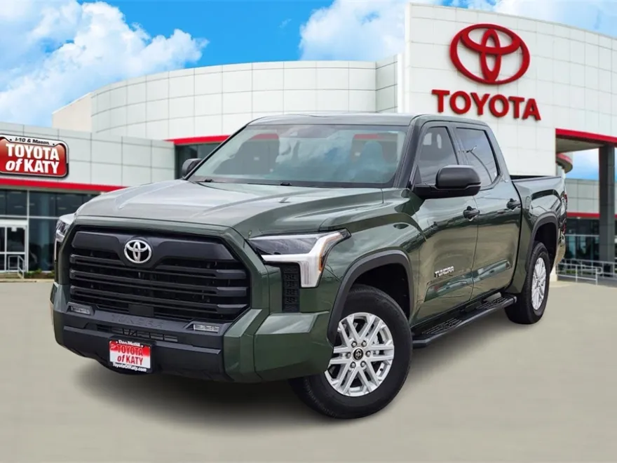2022 Toyota Tundra SR5 photo 1