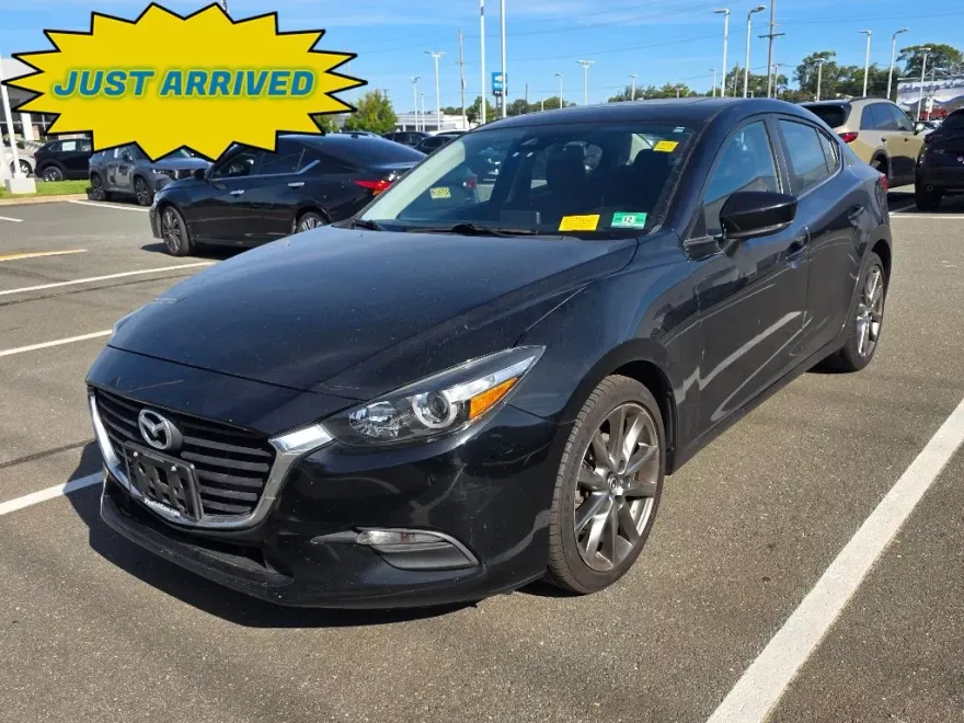 2018 Mazda Mazda3 Touring photo 1