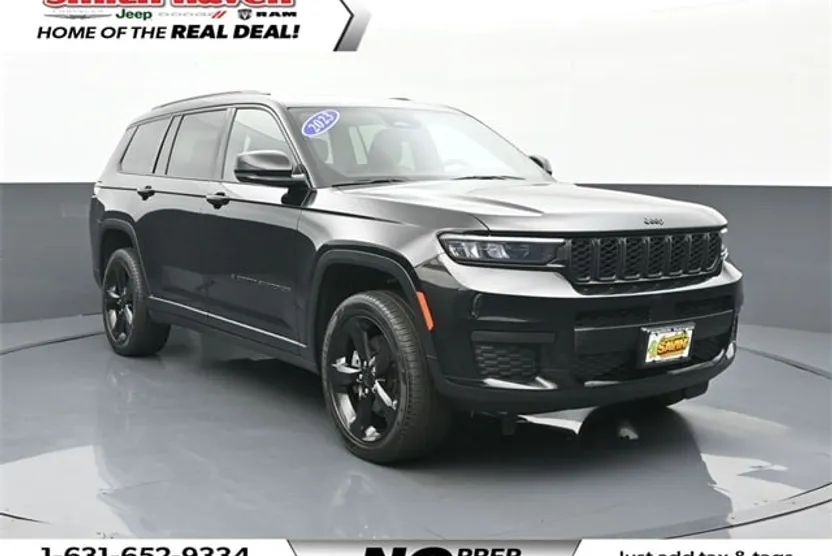 2023 Jeep Grand Cherokee Altitude photo 1