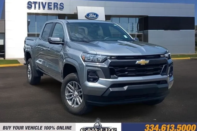 2024 Chevrolet Colorado LT photo 1